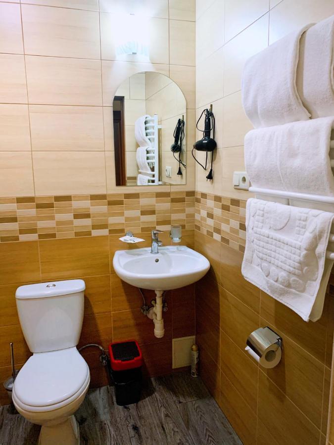 Hotel Fortuna Lviv Luaran gambar