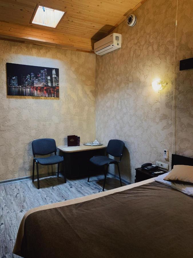 Hotel Fortuna Lviv Luaran gambar