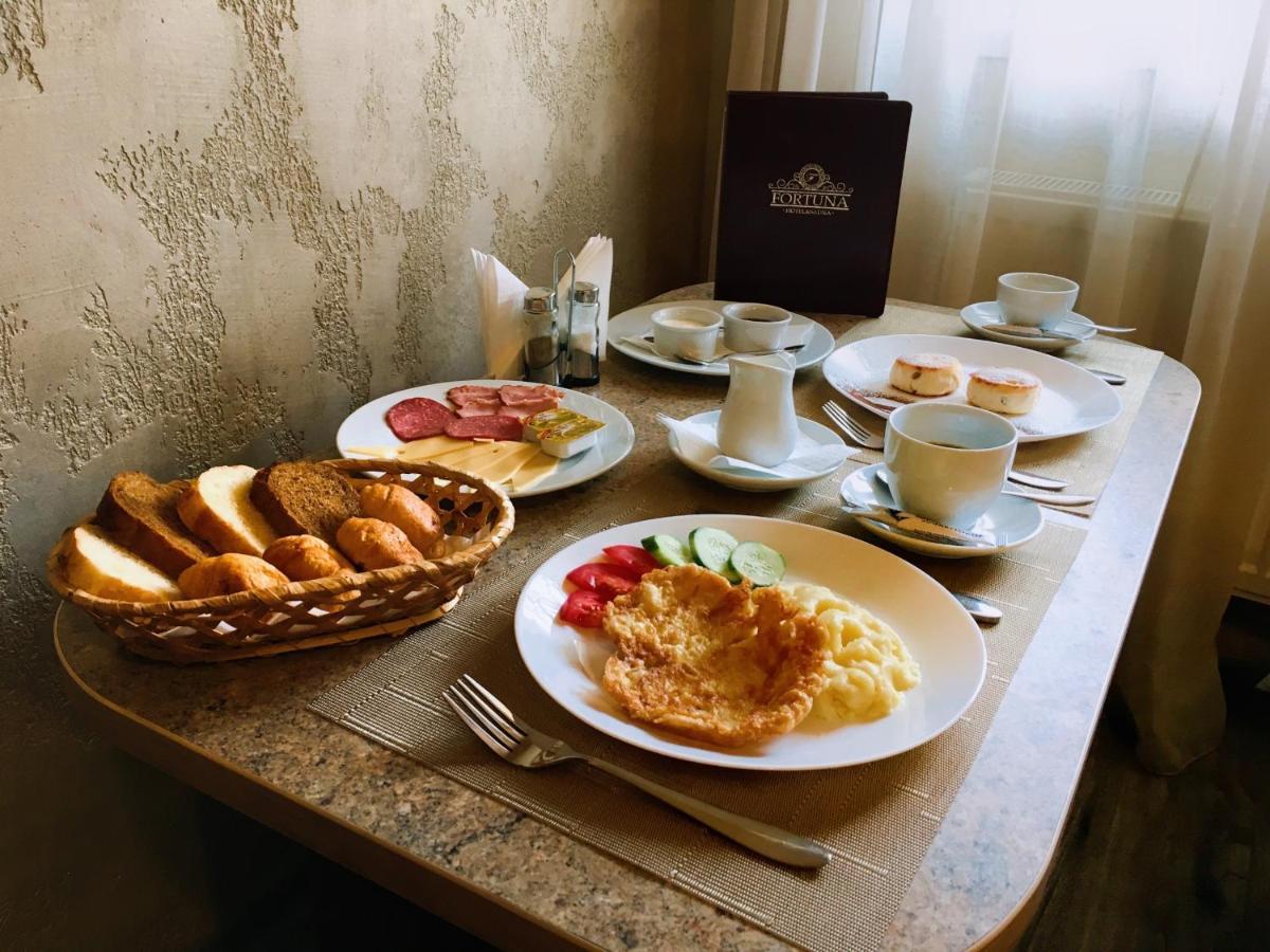 Hotel Fortuna Lviv Luaran gambar
