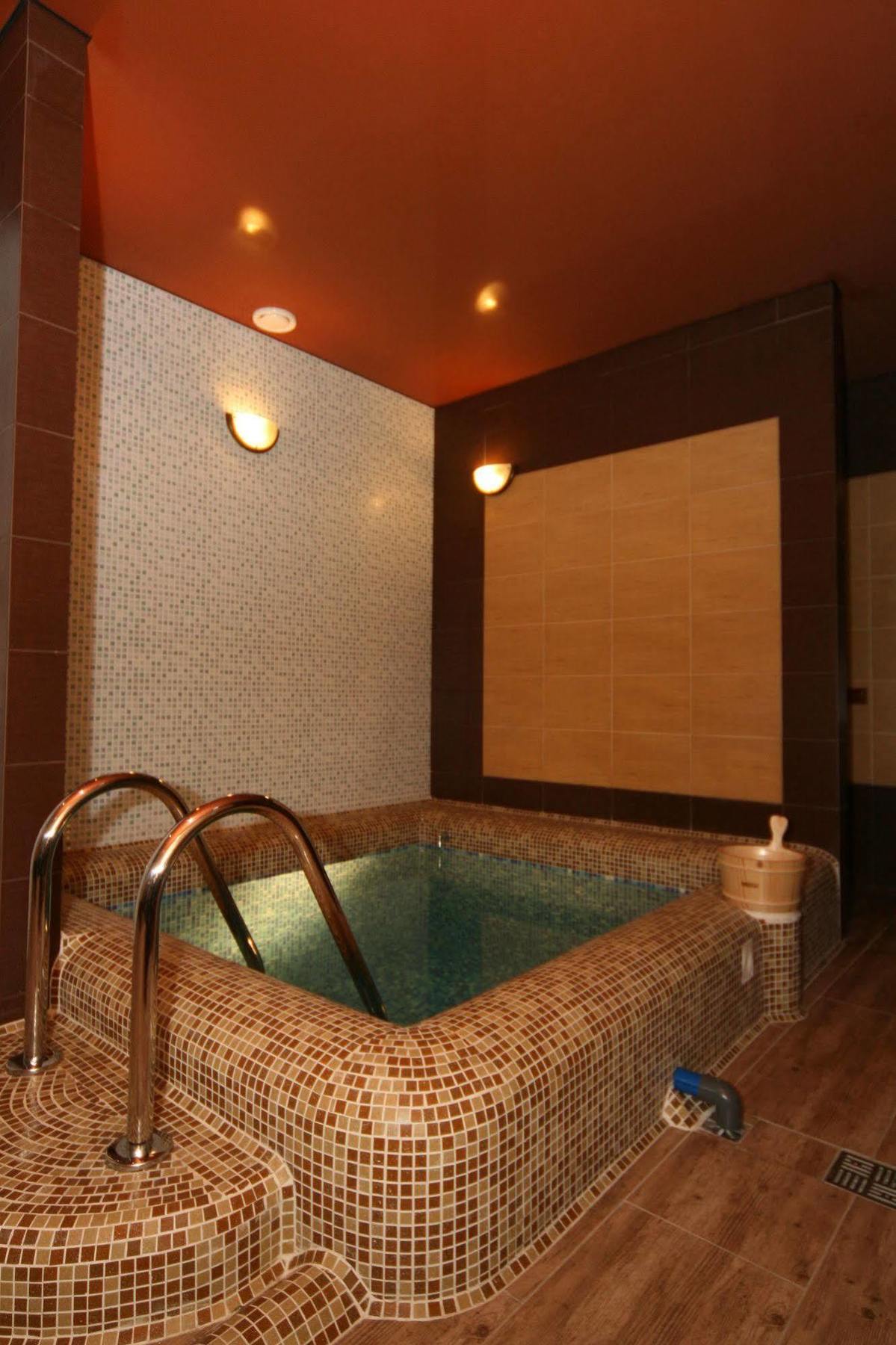 Hotel Fortuna Lviv Luaran gambar