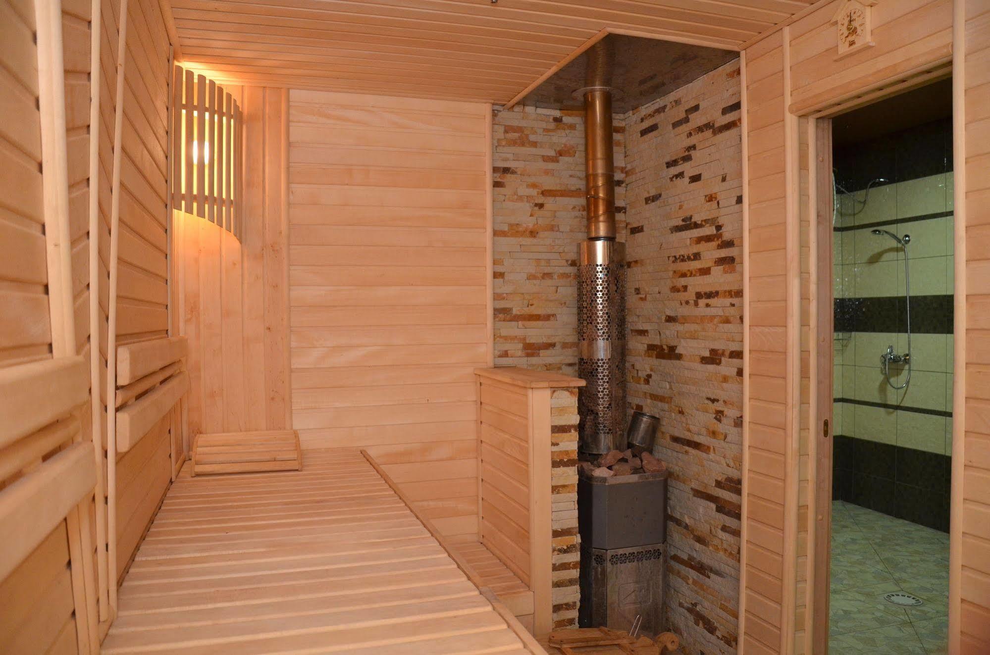 Hotel Fortuna Lviv Luaran gambar
