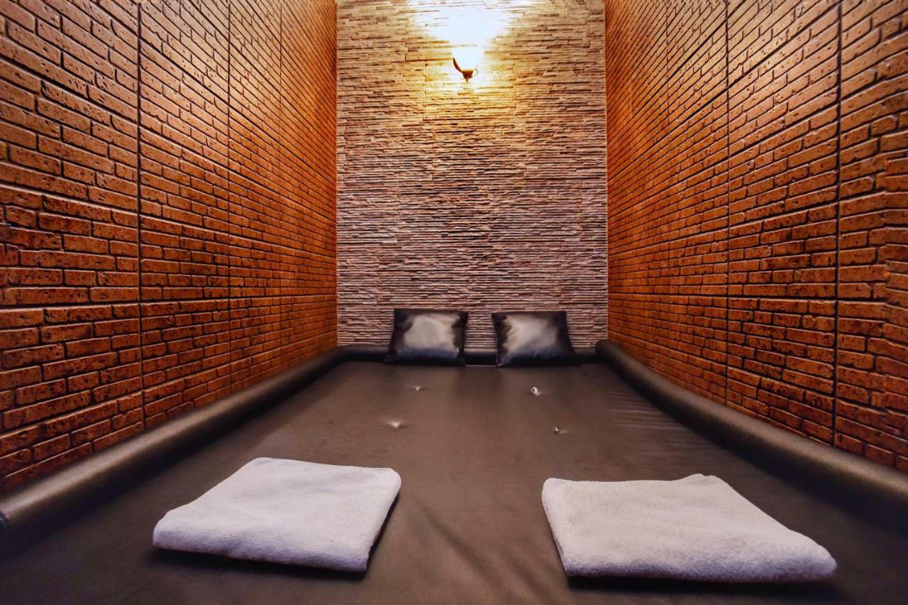 Hotel Fortuna Lviv Luaran gambar